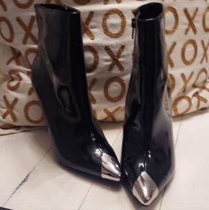 I.N.C. Elegant Black High Heel Booties With Silver Tips SZ 7.5 NIB